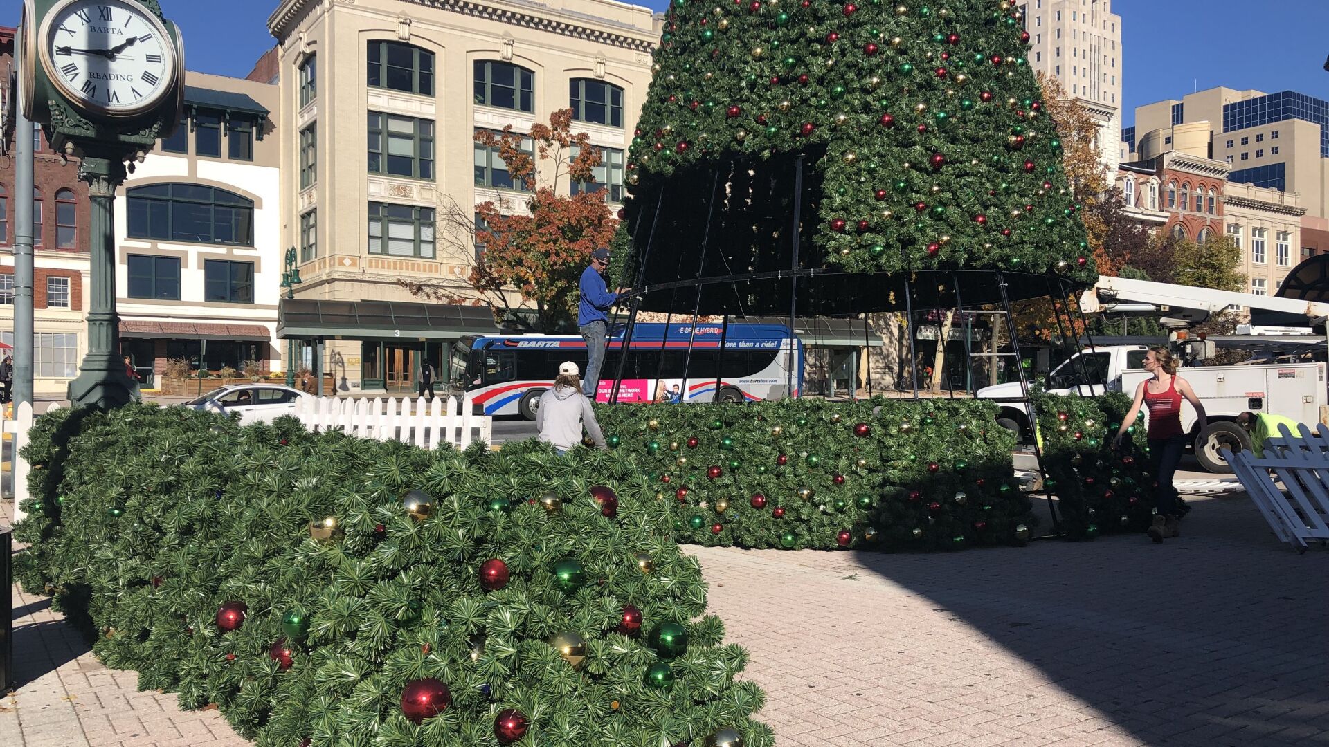 Reading Christmas tree put in place